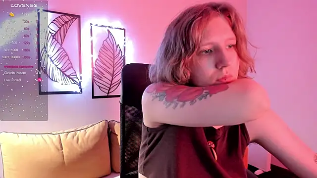 Hailey Foxy online show from November 2025 09:21:01 AM