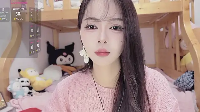 Snapshot of Sue101010 chatting on October 2025 01:18:01 PM Sue101010 online show from October 2025 01:18:01 PM