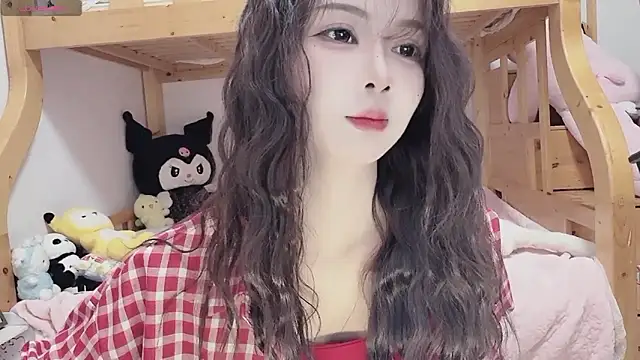 Snapshot of Sue101010 chatting on October 2025 04:30:02 PM Sue101010 online show from October 2025 04:30:02 PM