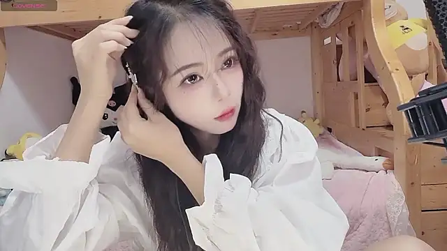 Snapshot of Sue101010 chatting on November 2025 01:13:02 PM Sue101010 online show from November 2025 01:13:02 PM