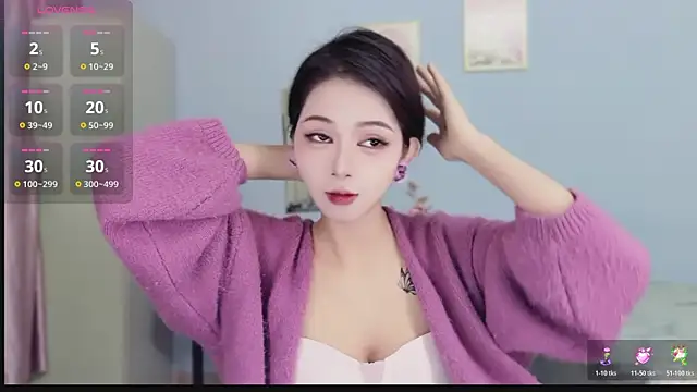 Snapshot of Sue101010 chatting on December 2025 12:26:02 AM Sue101010 online show from December 2025 12:26:02 AM