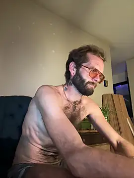 hungspundick1 online show from October 2025 11:43:01 AM