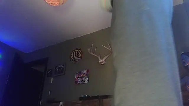 hungspundick1 online show from December 2025 01:18:02 PM