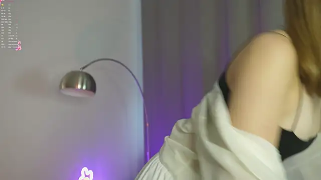 Lina Glow online show from September 2025 06:26:02 AM