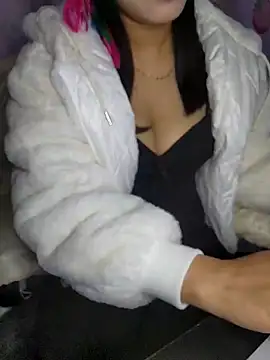 Snapshot of Suzen7389 chatting on December 2025 03:30:01 PM Suzen7389 online show from December 2025 03:30:01 PM