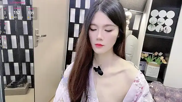 Snapshot of Yueyue-MM chatting on November 2025 02:14:01 AM Yueyue-MM online show from November 2025 02:14:01 AM