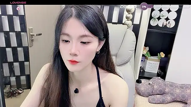 Snapshot of Yueyue-MM chatting on July 2026 02:54:01 PM Yueyue-MM online show from July 2026 02:54:01 PM