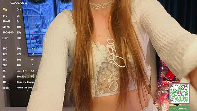 Snapshot of ElfredaTupy chatting on December 2025 07:42:02 PM ElfredaTupy online show from December 2025 07:42:02 PM