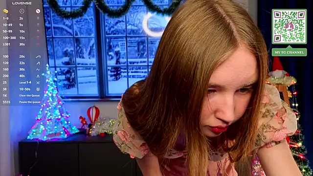 Snapshot of ElfredaTupy chatting on December 2025 08:16:02 PM ElfredaTupy online show from December 2025 08:16:02 PM