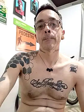 dinho carioca online show from October 2025 01:19:01 PM