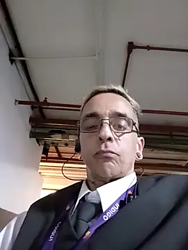 dinho carioca online show from April 2026 09:04:02 PM