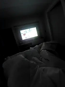 andrerj22 online show from November 2025 01:42:02 PM