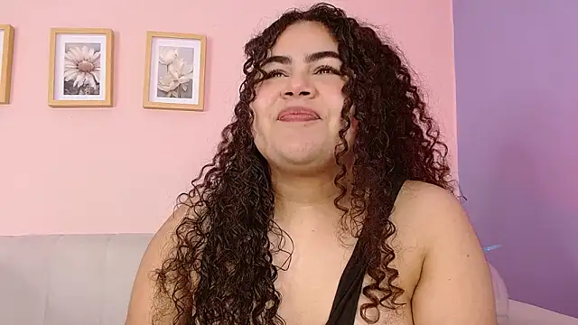 lourdes moon22 online show from October 2025 01:22:02 PM