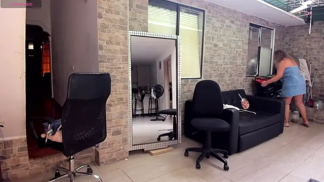 Snapshot of _SARAI_DUPONT chatting on April 2026 10:15:02 PM SARAI DUPONT online show from April 2026 10:15:02 PM