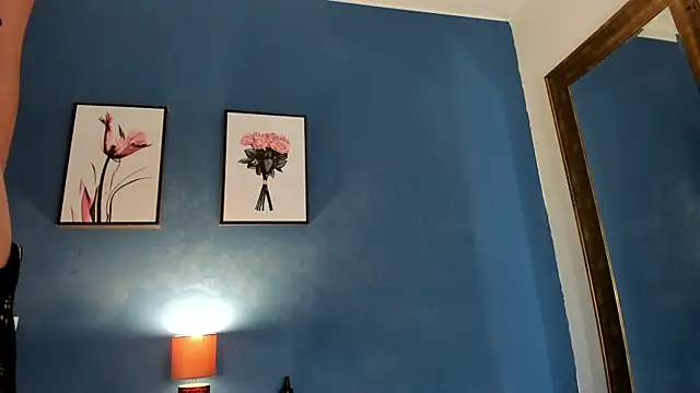 Snapshot of Grettel_w chatting on December 2025 12:21:02 PM Grettel w online show from December 2025 12:21:02 PM