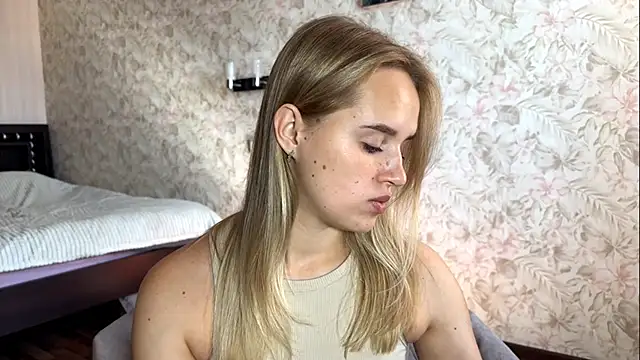 ElisabetLorney online show from September 2025 07:41:01 AM