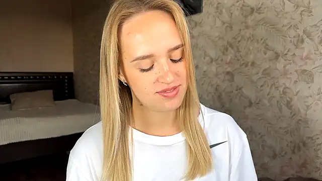 ElisabetLorney online show from September 2025 07:55:02 AM