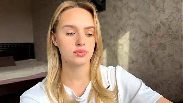 ElisabetLorney online show from October 2025 08:11:02 AM