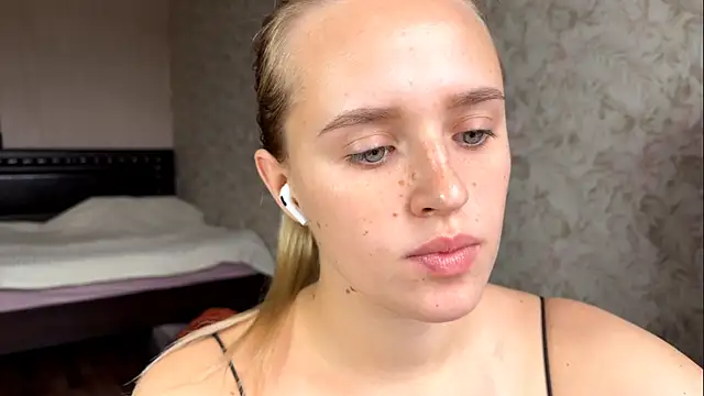 ElisabetLorney online show from October 2025 08:47:01 AM