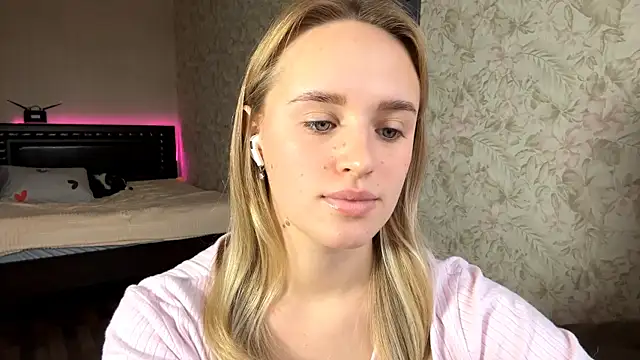 ElisabetLorney online show from November 2025 08:06:01 AM