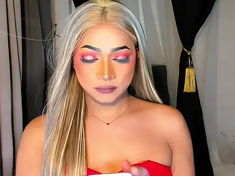 Snapshot of WenceSmith chatting on October 2025 01:55:02 PM WenceSmith online show from October 2025 01:55:02 PM