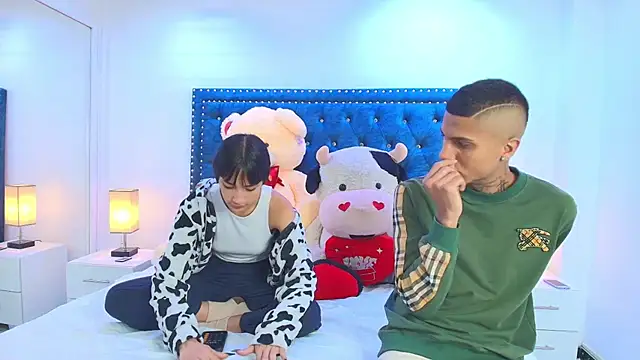 Damian and roxanne online show from September 2025 12:39:02 PM