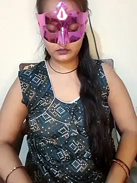 Minu love online show from September 2025 06:31:02 PM