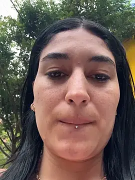 Scarlett 12 online show from October 2025 11:51:02 AM