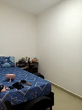 Snapshot of lauren_milf chatting on September 2025 08:34:02 PM lauren milf online show from September 2025 08:34:02 PM