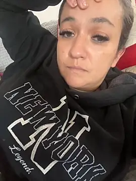 Snapshot of andrea-cohen chatting on December 2025 04:47:02 PM andrea-cohen online show from December 2025 04:47:02 PM