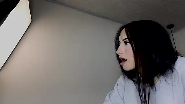 antonellariva  online show from January 2026 07:48:01 PM