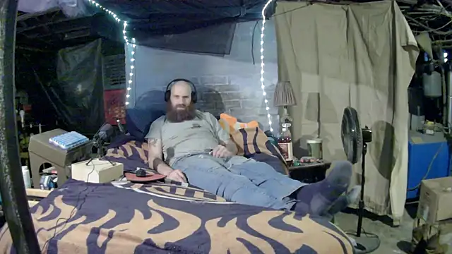 Snapshot of Cowboy815 chatting on December 2025 07:56:02 PM Cowboy815 online show from December 2025 07:56:02 PM