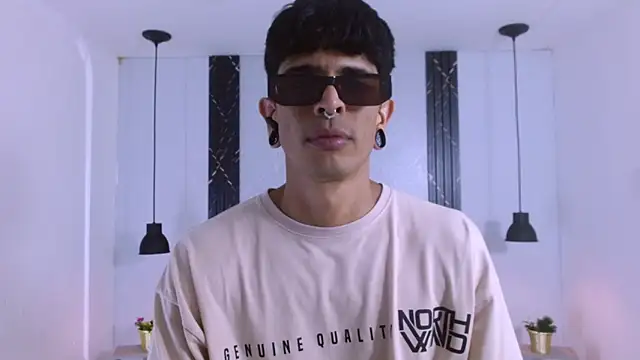 Franvill Trato online show from January 2026 07:34:01 PM