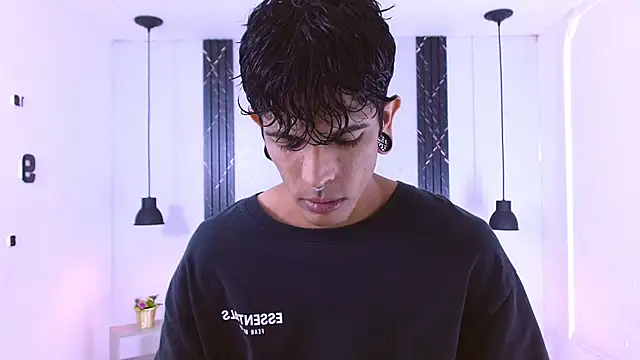 Franvill Trato online show from March 2026 07:42:01 PM