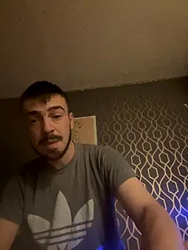 jaycoy22 online show from September 2025 11:54:01 PM