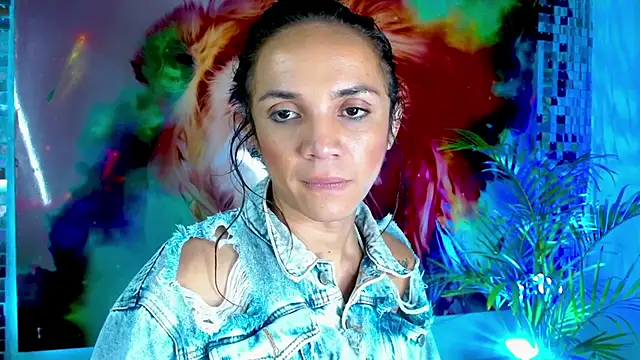 Snapshot of Cristal_Gem1 chatting on September 2025 06:08:02 PM Cristal Gem1 online show from September 2025 06:08:02 PM