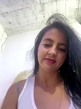 salo-rousee online show from November 2025 05:57:01 PM