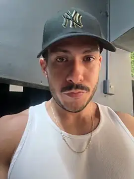 Snapshot of Darg98 chatting on September 2025 10:02:01 PM Darg98 online show from September 2025 10:02:01 PM