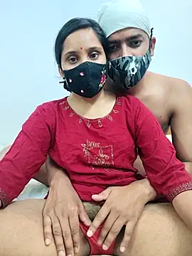 Snapshot of Miss_Riya20 chatting on April 2026 04:35:01 PM Miss Riya20 online show from April 2026 04:35:01 PM