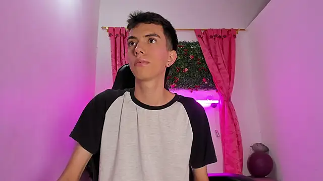 dylan 202520  online show from September 2025 11:37:01 AM