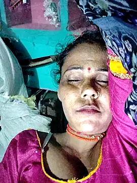 Pooja750 online show from September 2025 11:10:01 PM