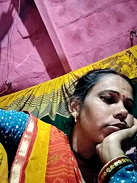 Pooja750 online show from December 2025 11:42:02 PM