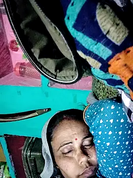 Pooja750 online show from December 2025 04:47:01 PM