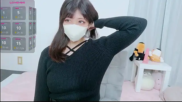 hinachuuu  D online show from November 2025 05:17:01 AM