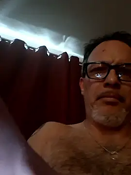 Snapshot of Slinkypoppet chatting on November 2025 09:36:02 PM Slinkypoppet online show from November 2025 09:36:02 PM