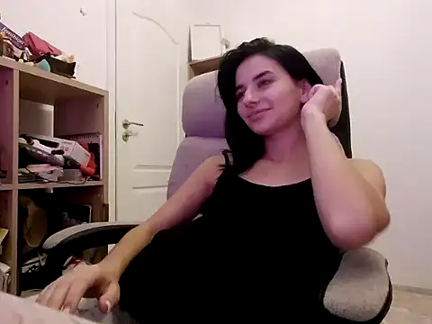 Snapshot of Hot_Bruny chatting on November 2025 01:04:02 AM Hot Bruny online show from November 2025 01:04:02 AM