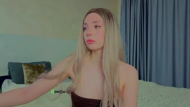 Snapshot of _sophielov chatting on March 2026 10:24:02 PM sophielov online show from March 2026 10:24:02 PM