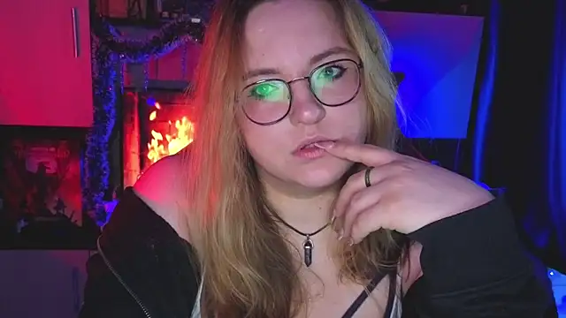 ZayaRush online show from March 2026 07:13:02 AM