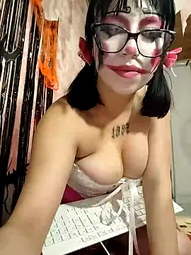 Snapshot of Kitty_Melodi chatting on October 2025 11:23:02 AM Kitty Melodi online show from October 2025 11:23:02 AM