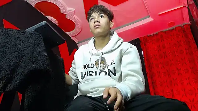 SemerHott online show from September 2025 01:57:02 PM